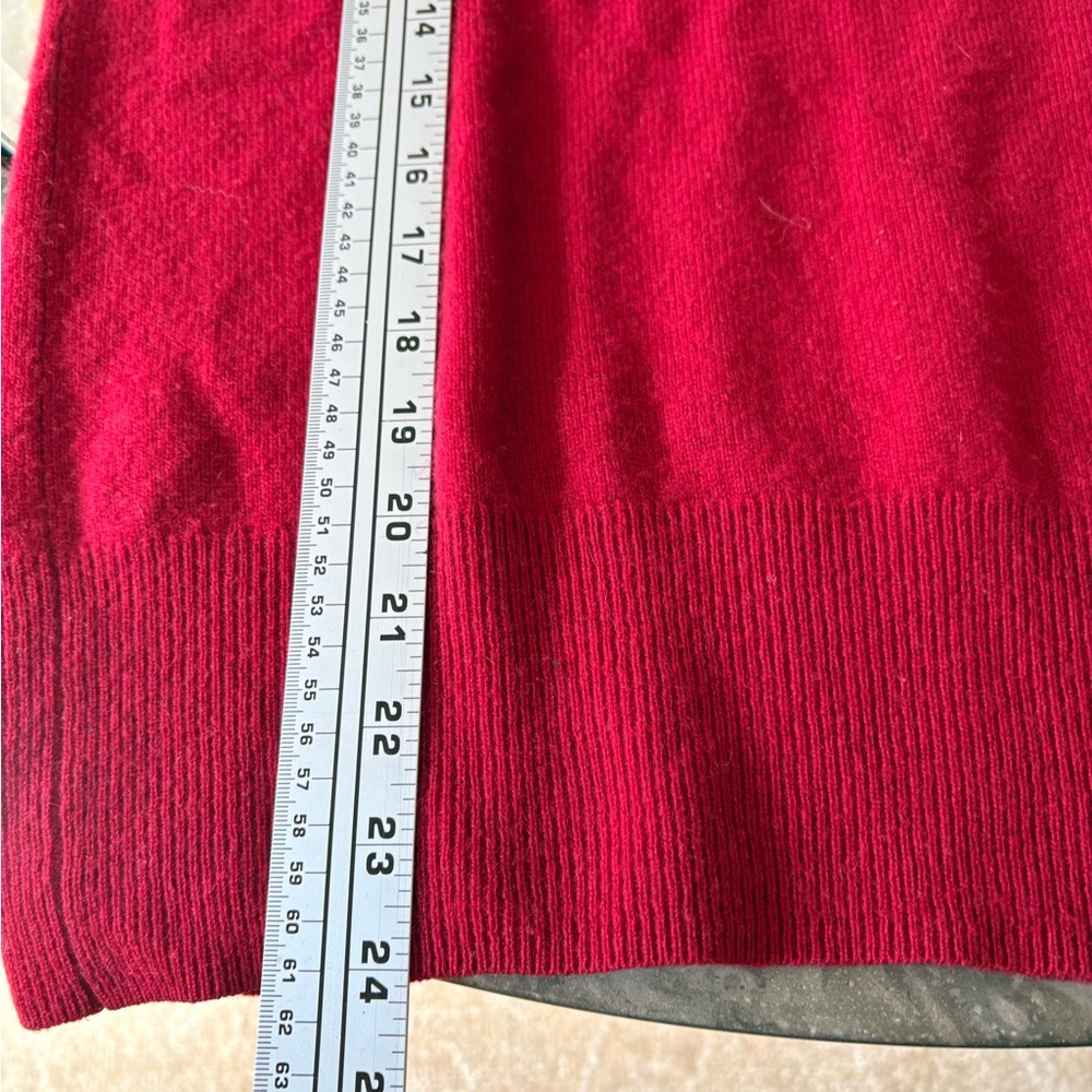 Classic Halogen Red 100% Cashmere V-Neck Sweater - Picture 7 of 7